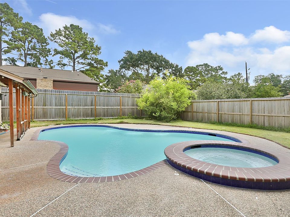1st image of 16222 Rutley Cir