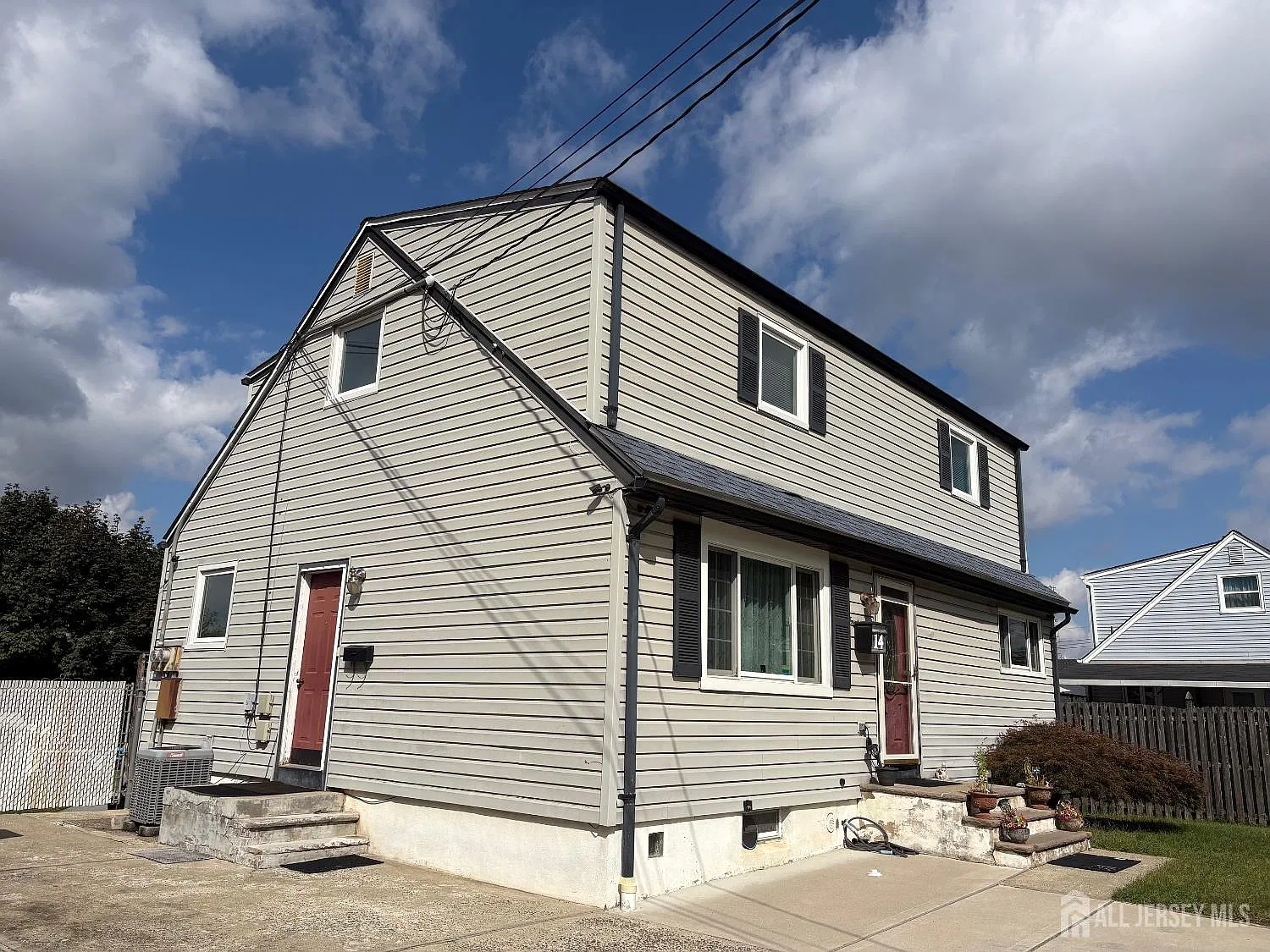 2 bed, 1.0 bath, $2,300 — Photo 2
