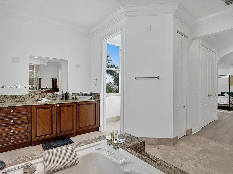1430 NW 114th Ave — Photo 87