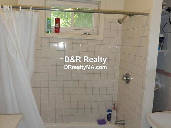 376 Washington St. #1 Somerville Unit Photo 3