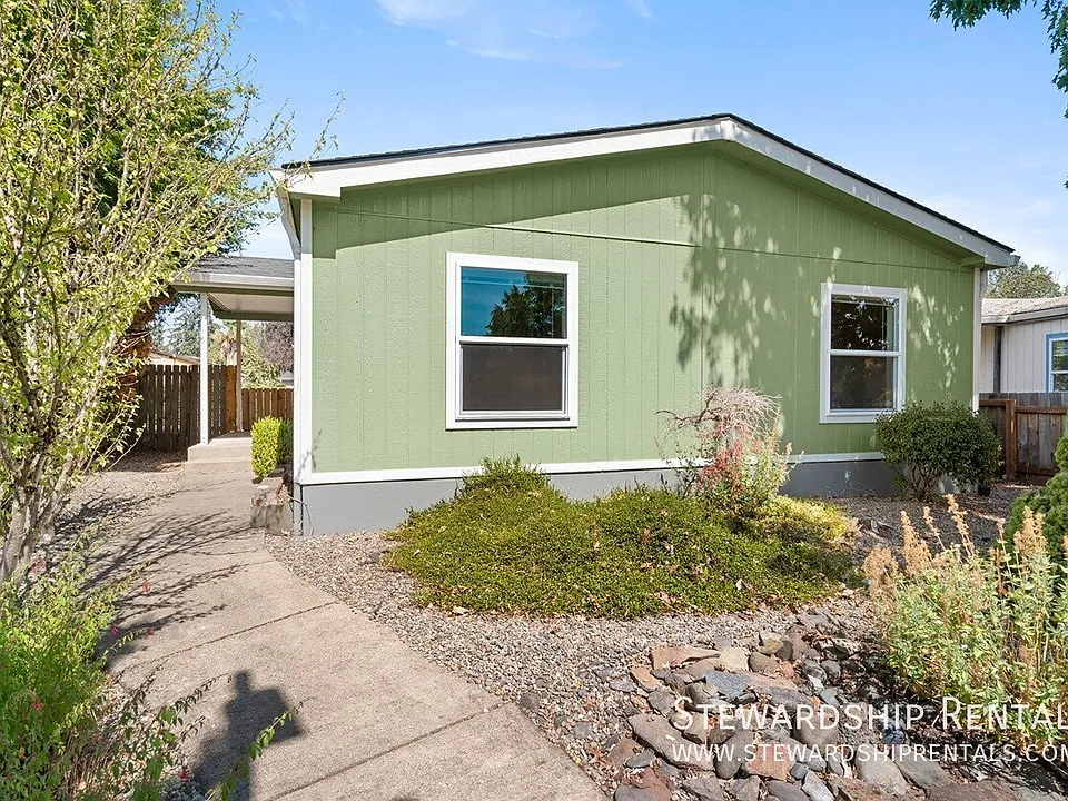 1313 Bramblewood Ln