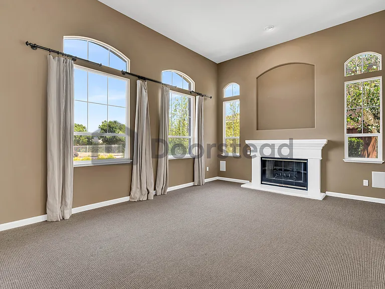 513 Winding Brook Ct — Photo 6