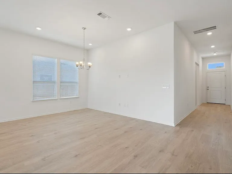 6516 Blakely Bnd — Photo 3
