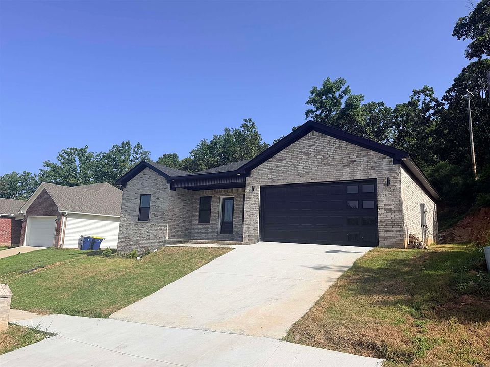 1st image of 519 Crepe Myrtle Loop
