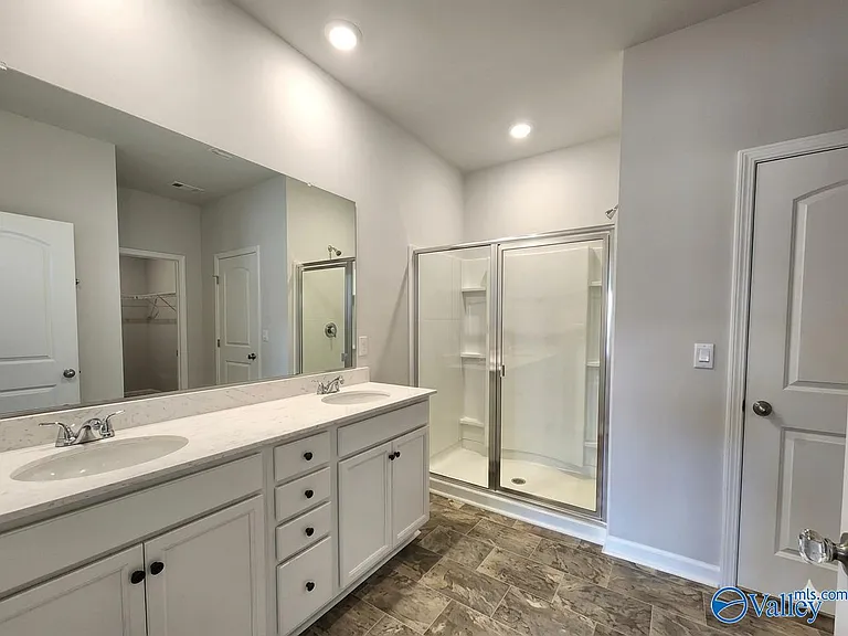 101 Canonbury Dr — Photo 6