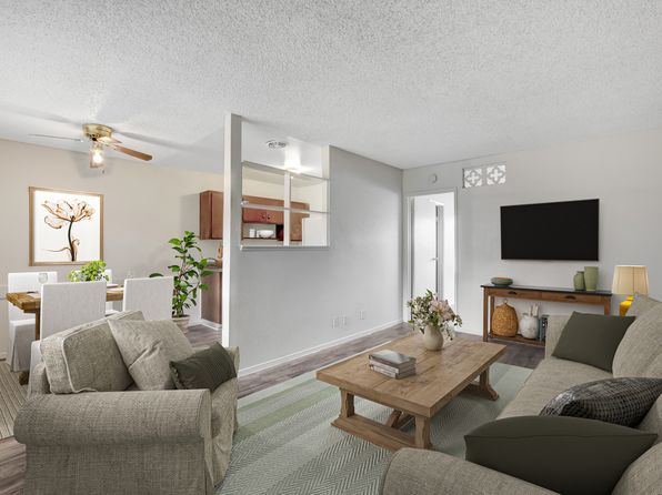 3831 University Center Dr APT 33
