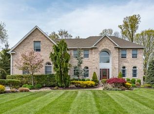 11 Brook Ave, Edison, NJ 08820