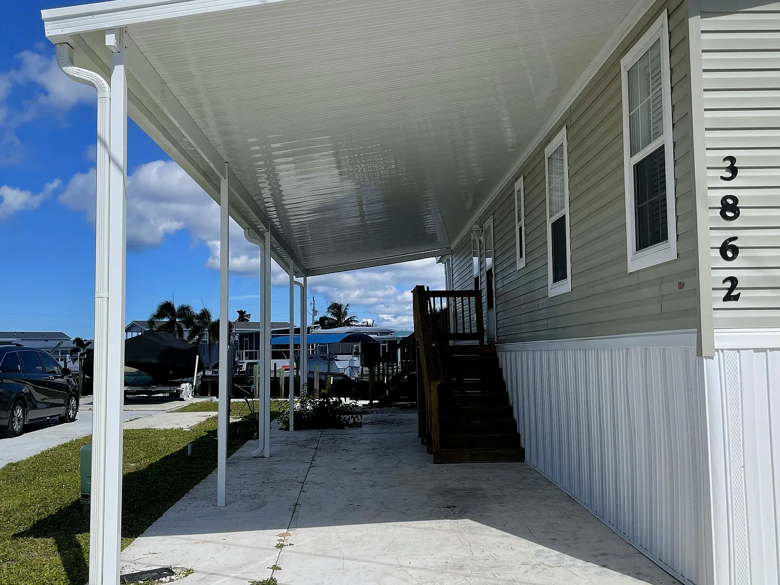 3 bed, 1200 sqft, $2,000 — Photo 2