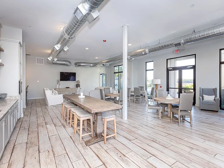 2501 Bienville Blvd #133 — Photo 57