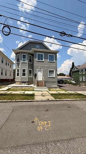 27-29 Emma St #3 Photo 1