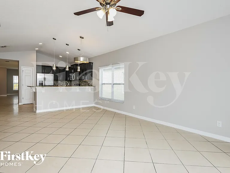4781 Rockvale Dr — Photo 8