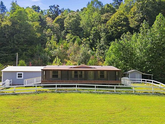3rd image of 2781 Bull Run Rd