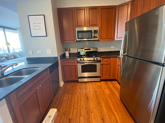 2nd image of 85 W Ida B Wells Dr #908