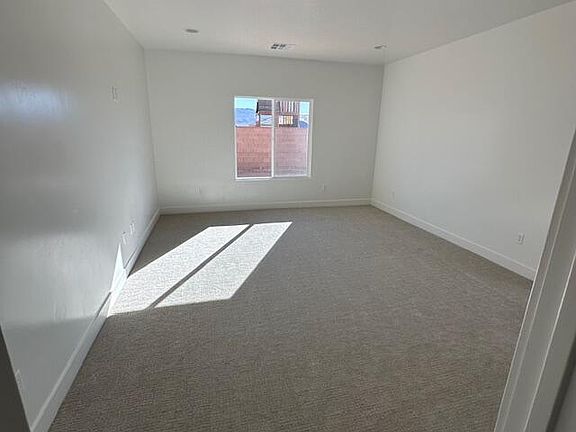 5th image of 1548 E Yant Flat Dr