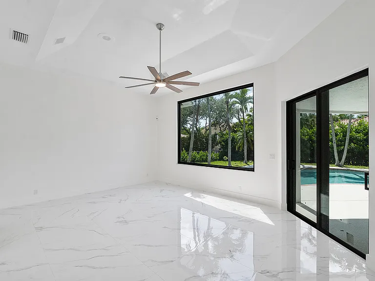 410 Sabal Way — Photo 12