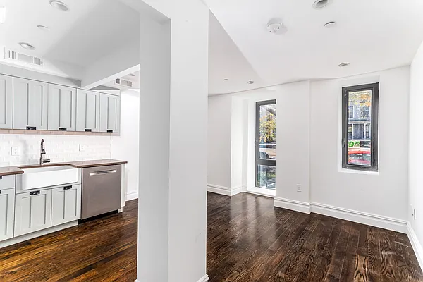 Rented by Keller Williams NYC | media 2