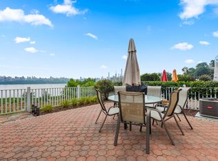 32 Bergen Ridge Rd, North Bergen, NJ 07047