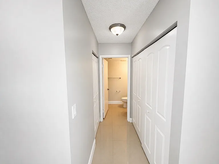 5780 Rock Island Rd #360 - interior 18