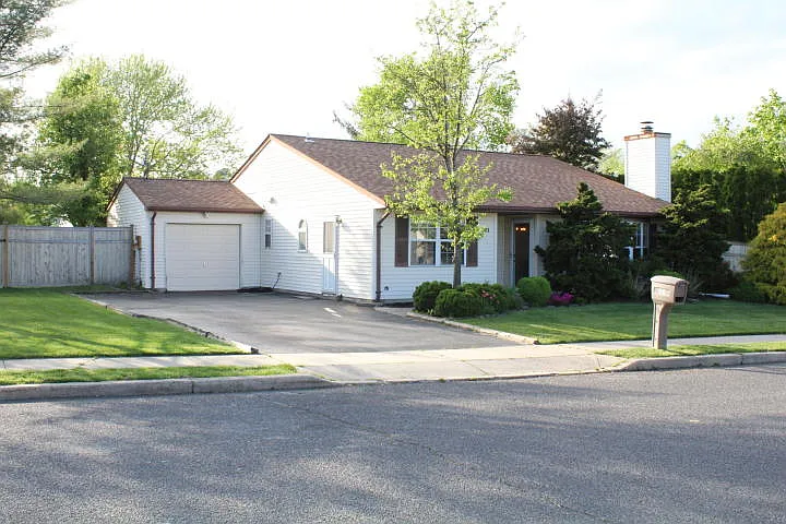 121 Cannonball Dr photo 1