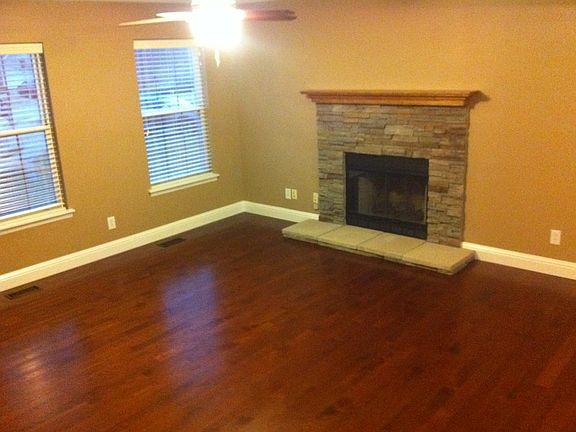 3rd image of 1413 Schwarz Meadow Dr