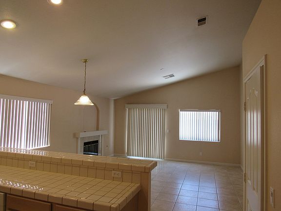 5th image of 1741 Mexican Poppy St