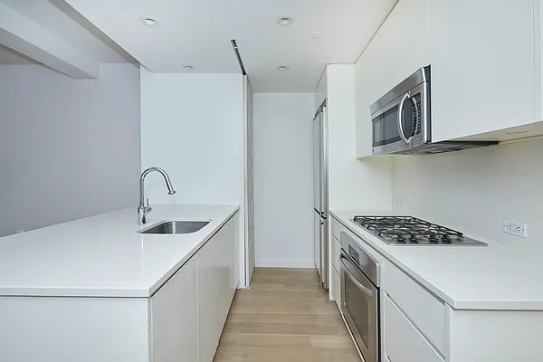 Sold by Compass | media 7