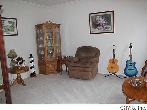 3rd image of 8632 Osborne Dr