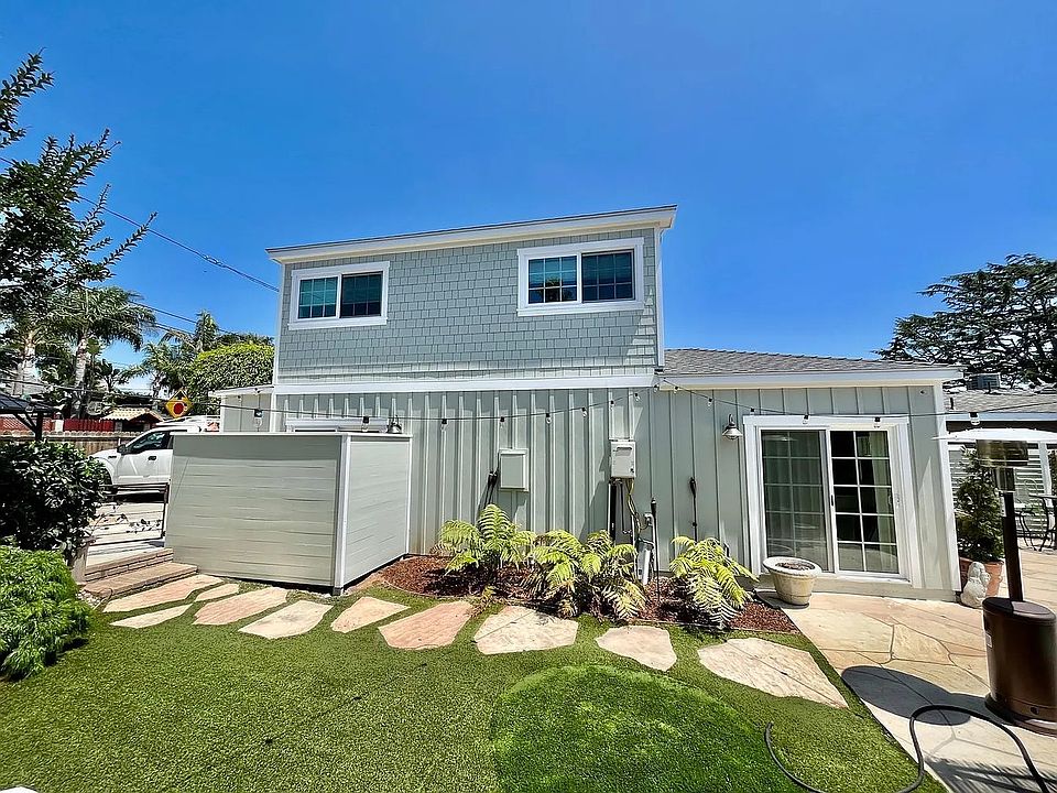 1st image of 6235 W 83rd Pl