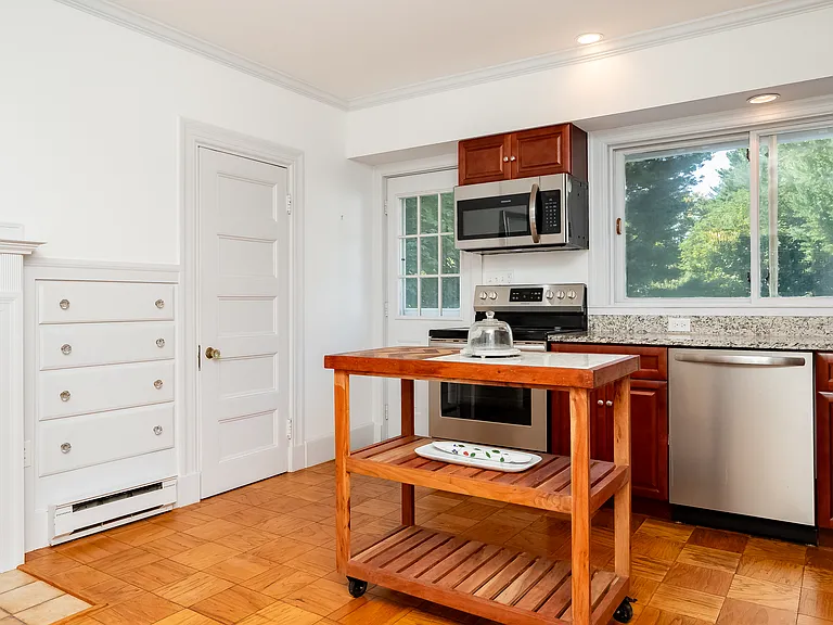 19 Norwood Farms Rd #2R — Photo 2
