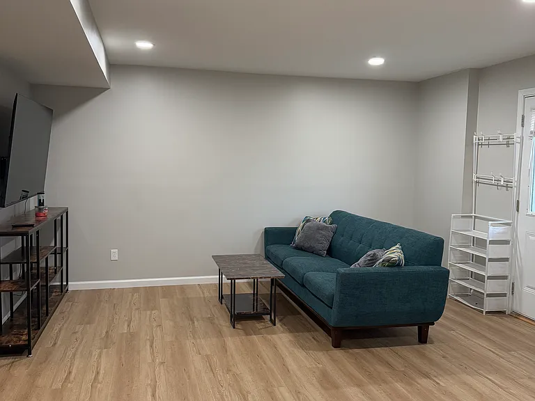 Berkley Ln — Photo 9