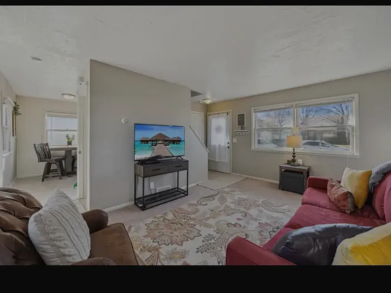 5150 Irving Ave N — Photo 8