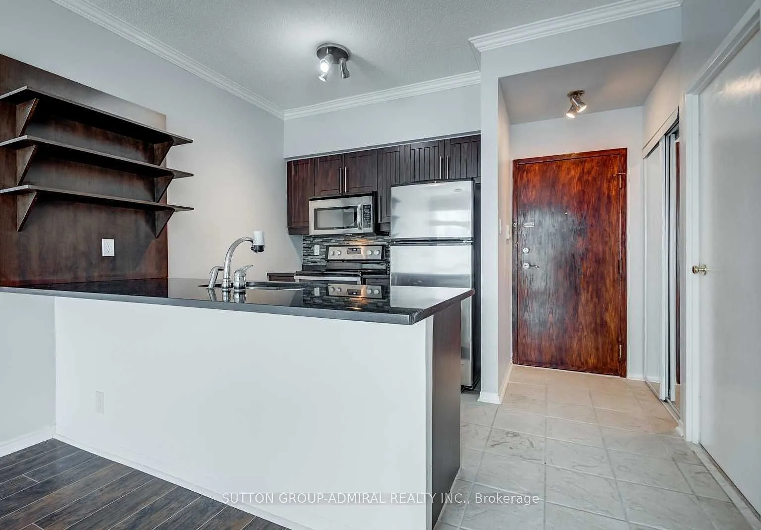 1 bed, $2,400 — Photo 4