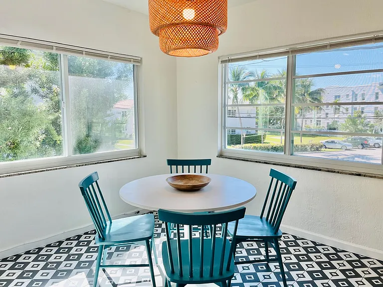 7207 Bay Dr #15 — Photo 4