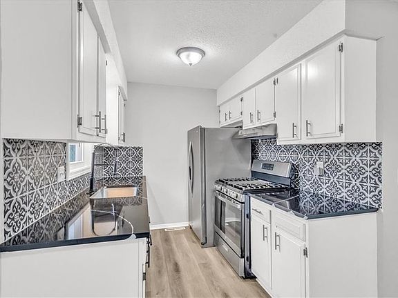 4th image of 8529 E 59th St