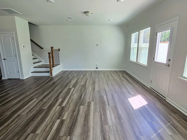 1117 Everton Ave — Photo 10
