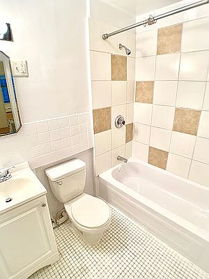 5th image of 1374 York Ave APT 3B
