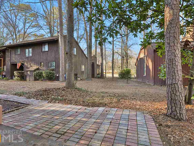 13 Northlake Dr #13 — Photo 31