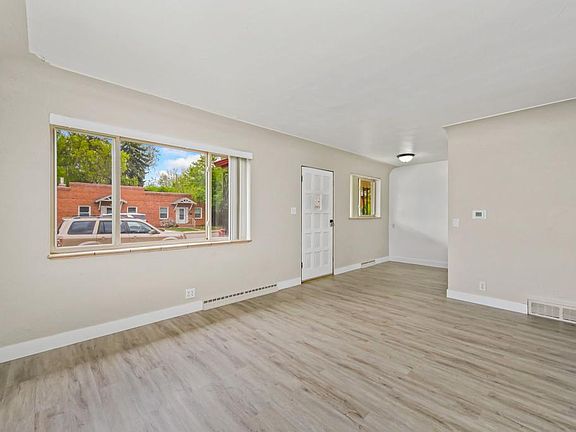 4th image of 347N Washington Ave