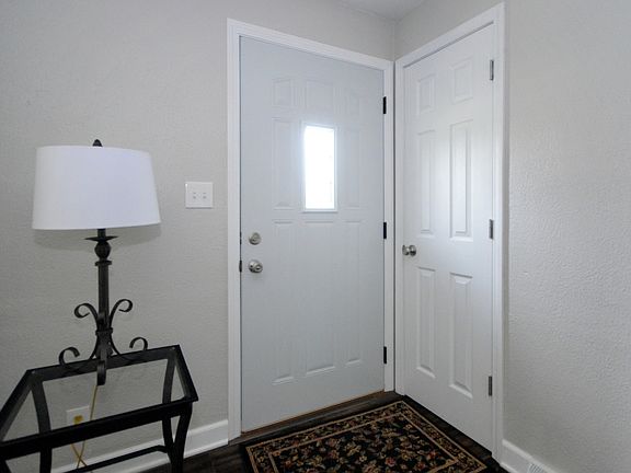 4th image of 500 Chaney Ave