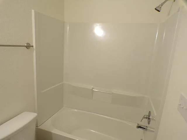 690 Union Ave #4 — Photo 2