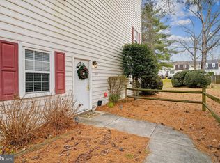 1677 Hart Ct, Crofton, MD 21114