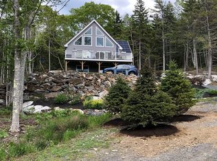 82 Samoset Trl, East Boothbay, ME 04544