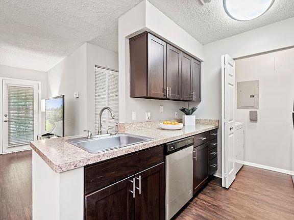 3rd image of 3807 Chase Wellesley Ct #618