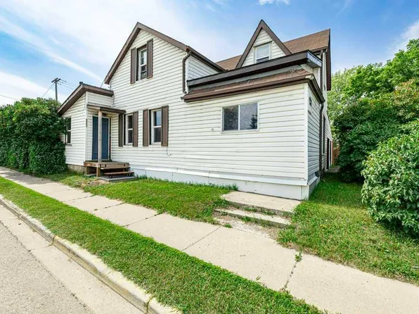 5003 N 48th St, Innisfail, AB T4G 1M2