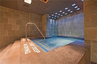 Rented by R New York