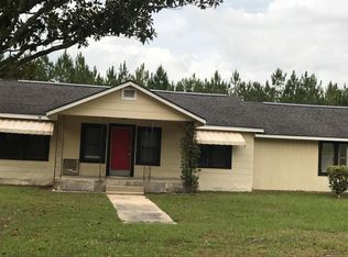 1325 Old River Rd, Jesup, GA 31545