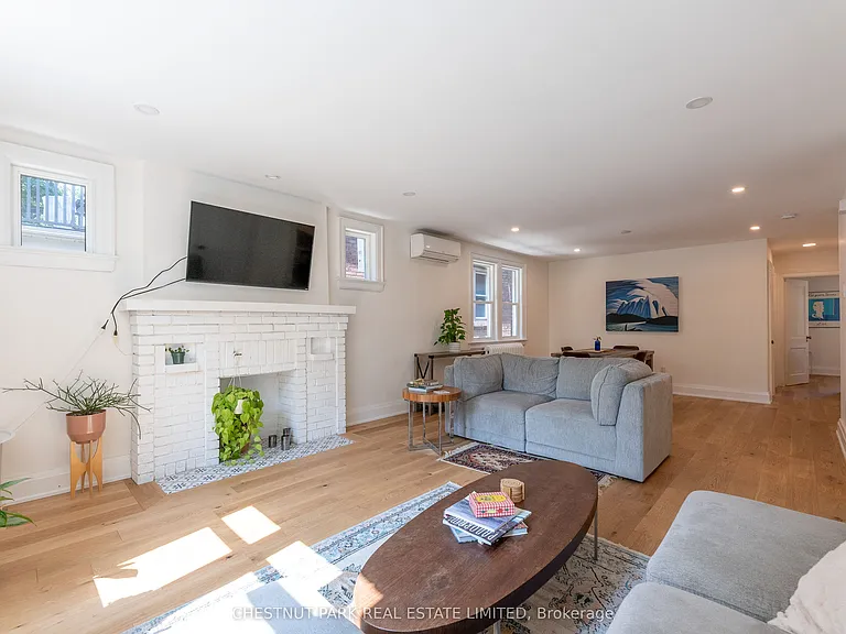 49 Springmount Ave #B — Photo 4