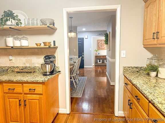 4th image of 1342 SE Sawyer Ct