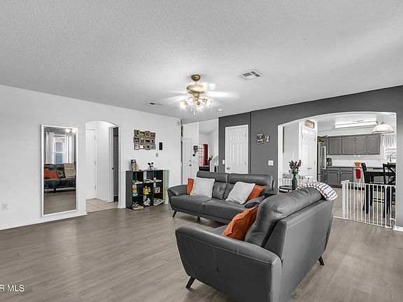 4th image of 10488 Brooke Lauren Pl