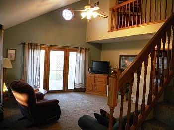 4th image of 305 Rosalyn Ave